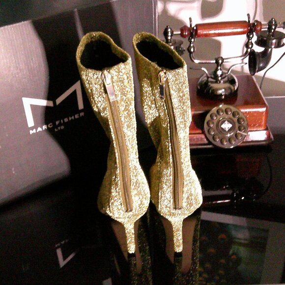 Marc Fisher Kellen Glitter Pointed Toe Bootie – Size 9 - Picture 4 of 4